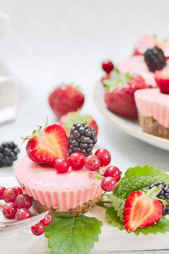 sommerliche Erdbeerpudding-Muffins (no-bake, vegan) ~ Jana&amp;#39;s Journal